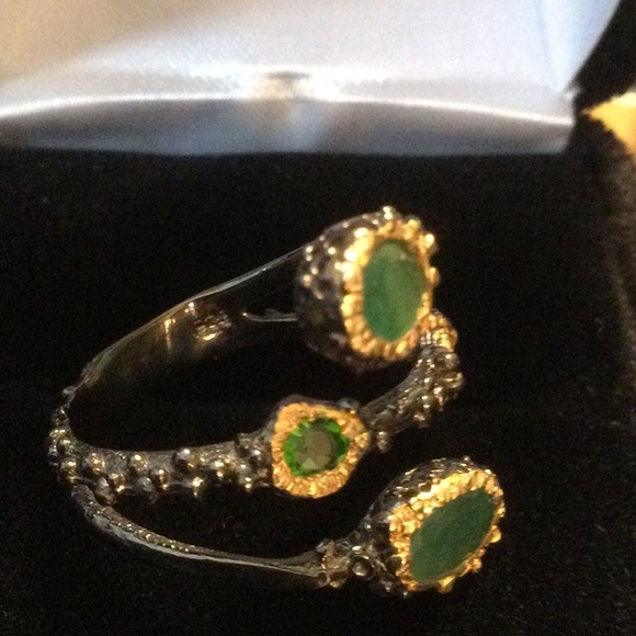 Genuine Emerald & Russian Chrome Diopside Ring - Picture 8 of 9